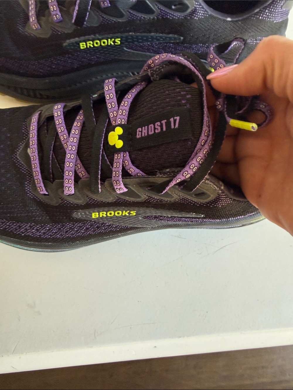 Brooks Women’s Ghost 17 RunDisney Halloween Half Marathon Running Shoes Size 9 - Picture 3 of 9
